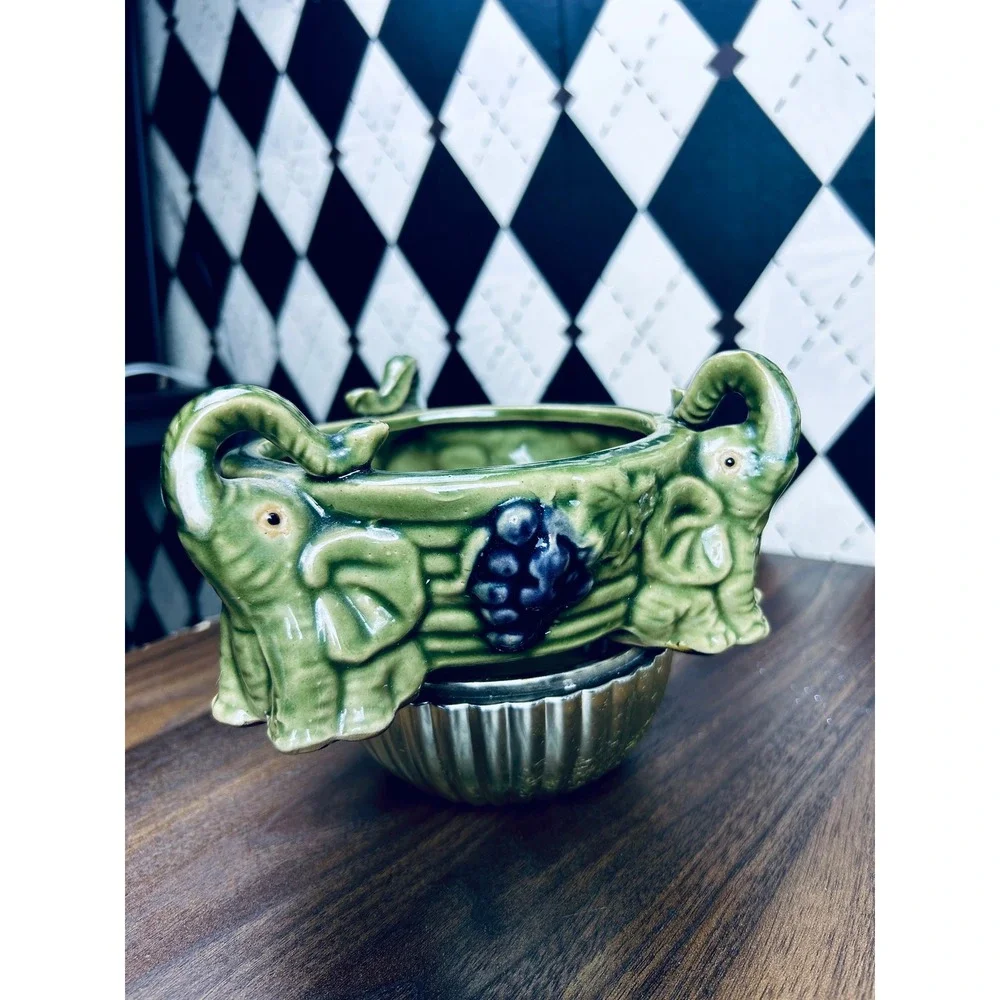 Vintage Elephant Candy Dish Green Ceramic Trinket Bowl Grape Relief Decor - Picture 9 of 17